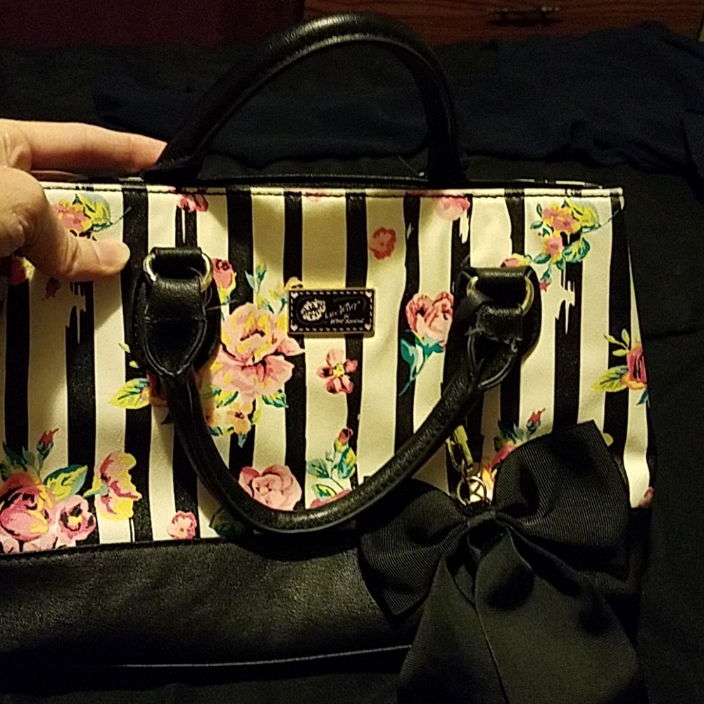 Betsey johnson handbag